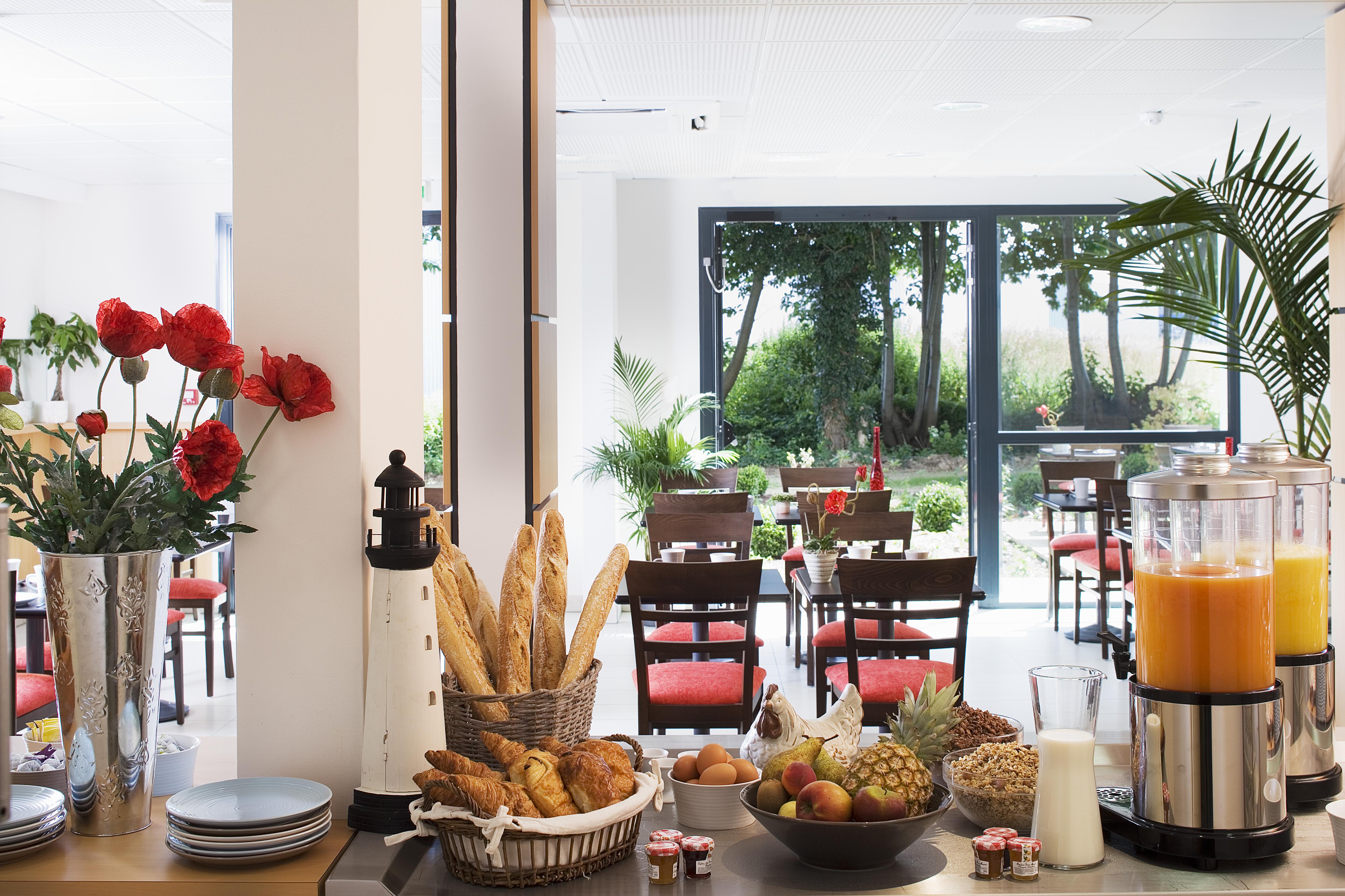 Escale Oceania Rennes Cap Malo Otel La Meziere Dış mekan fotoğraf