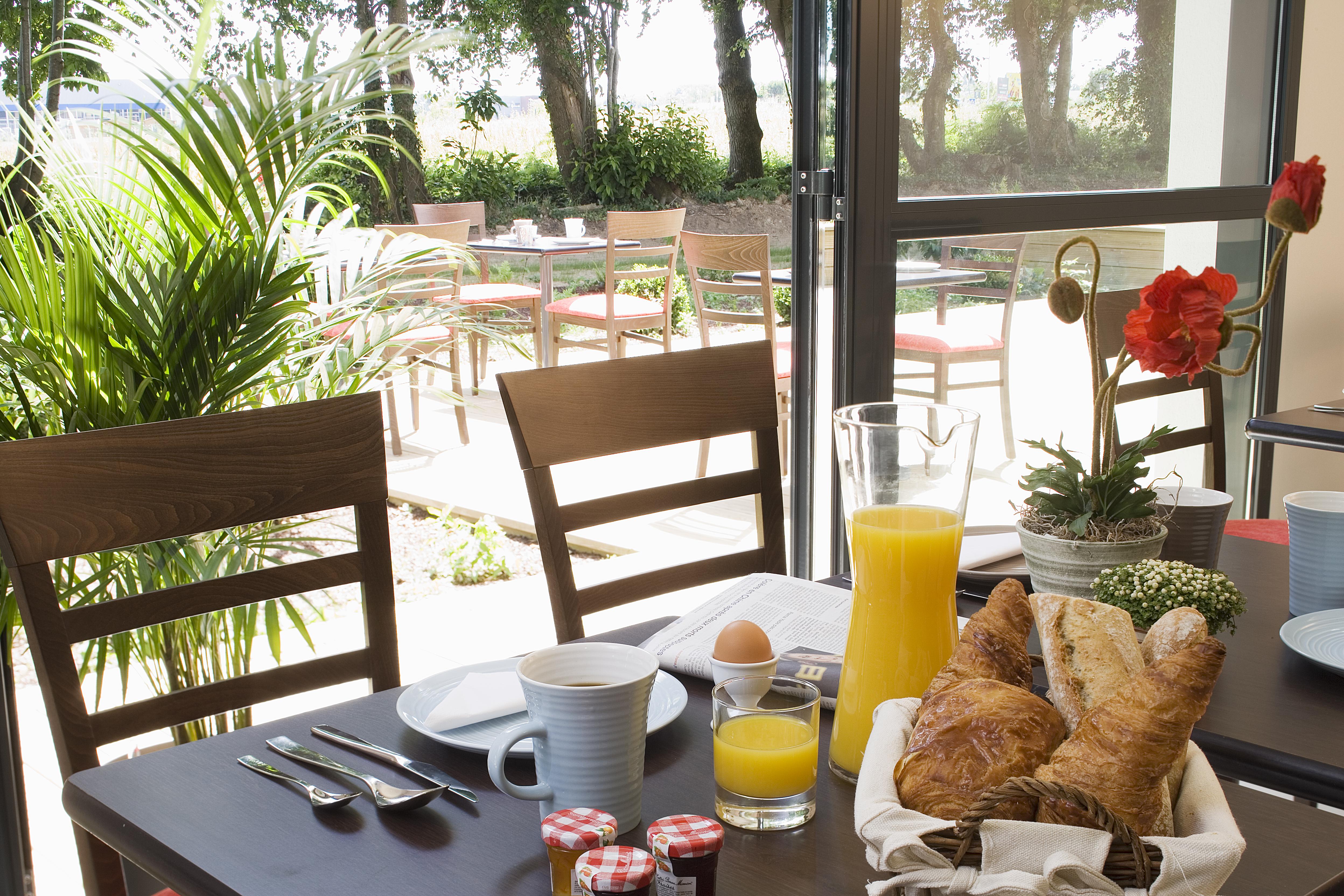 Escale Oceania Rennes Cap Malo Otel La Meziere Dış mekan fotoğraf